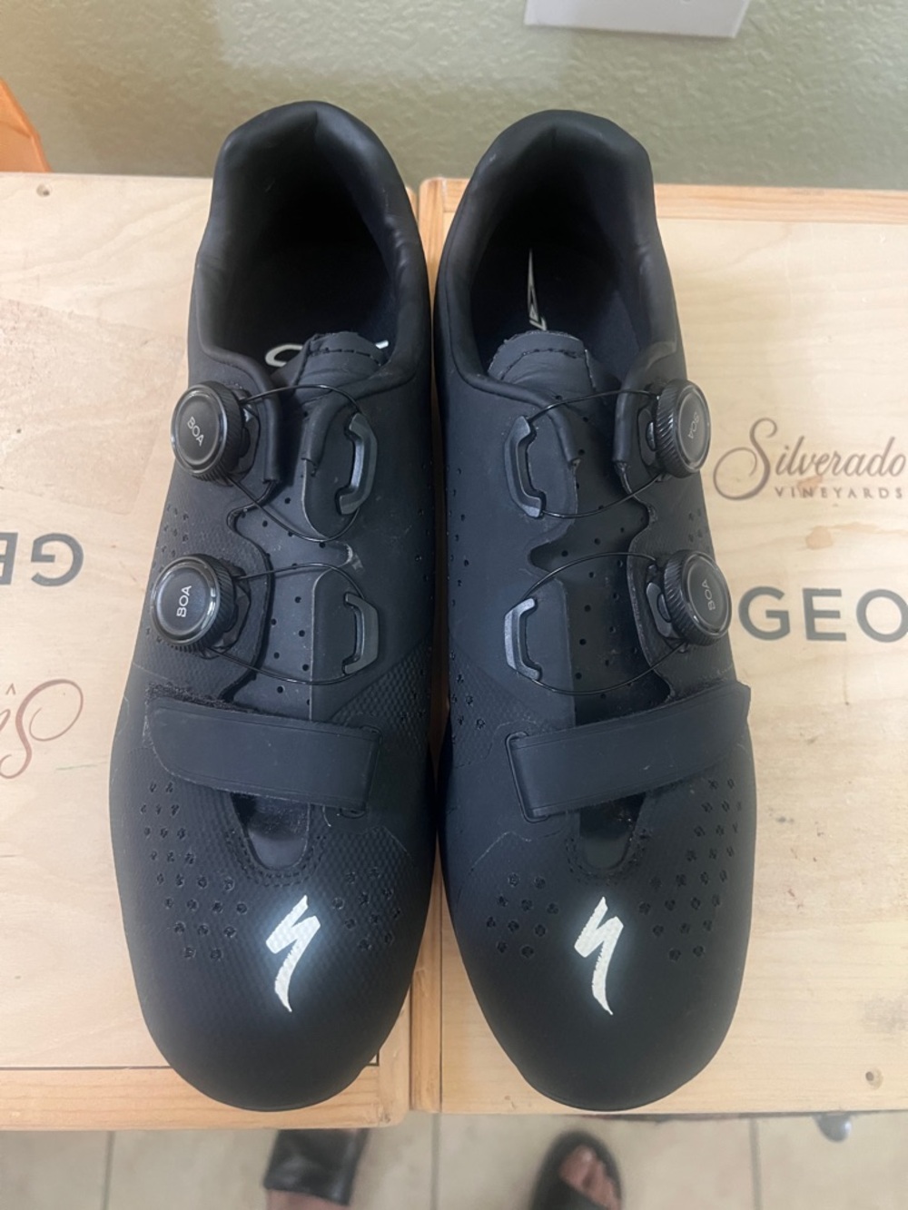 Specialized Torch 3.0 Black Cycling Shoes with Dual BOA and Velcro Strap.